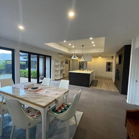 Spacious 4 Bed Family Home Christchurch Exterior foto